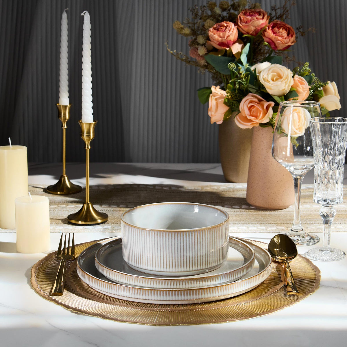 12-Piece Stoneware Plates and Bowls Set V246